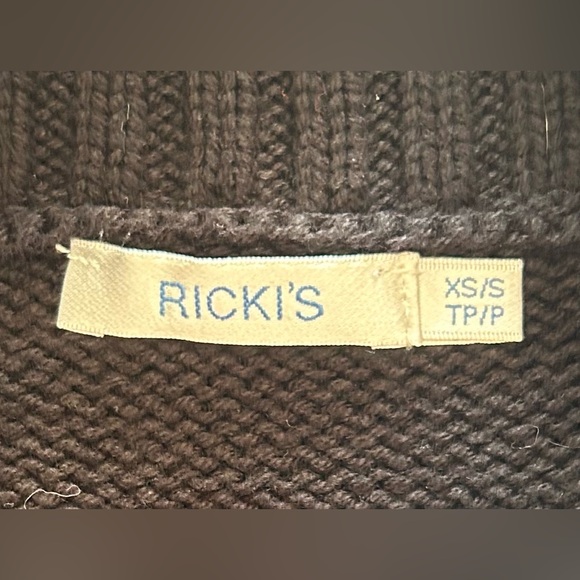 Ricki's Cable Knit Sleeveless Turtleneck Poncho Sweater Women’s Small Black - Picture 6 of 13